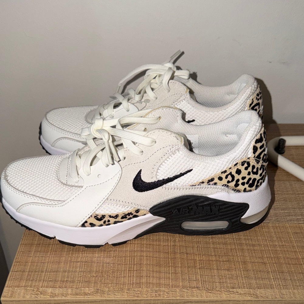 Nike Airmax Excee Leopard Sneakers